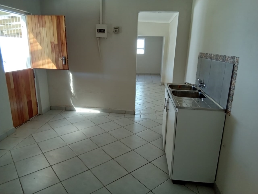 1 Bedroom Property for Sale in Uitenhage Central Eastern Cape